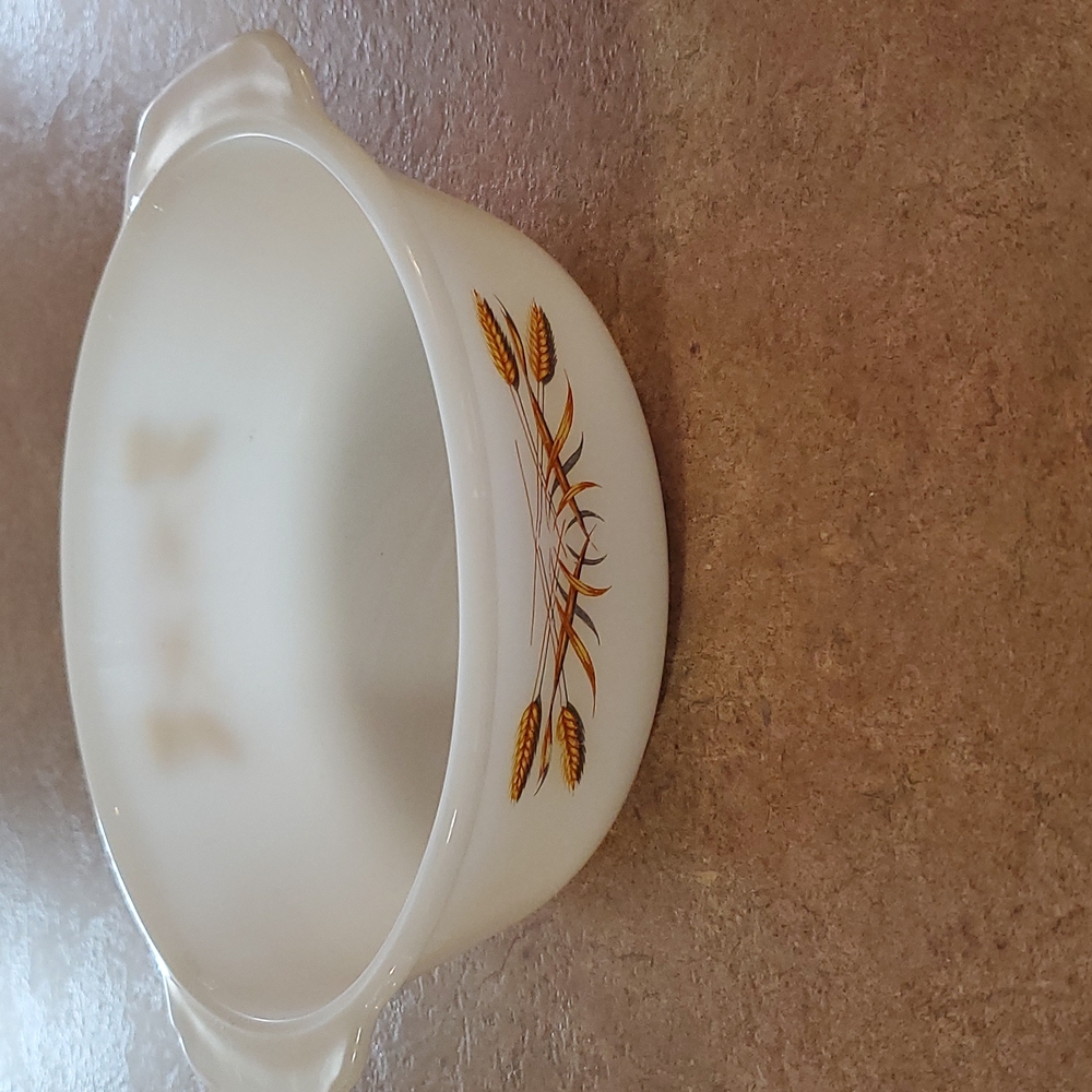 Vintage Achor Hocking Fire-King Casserole Dish.